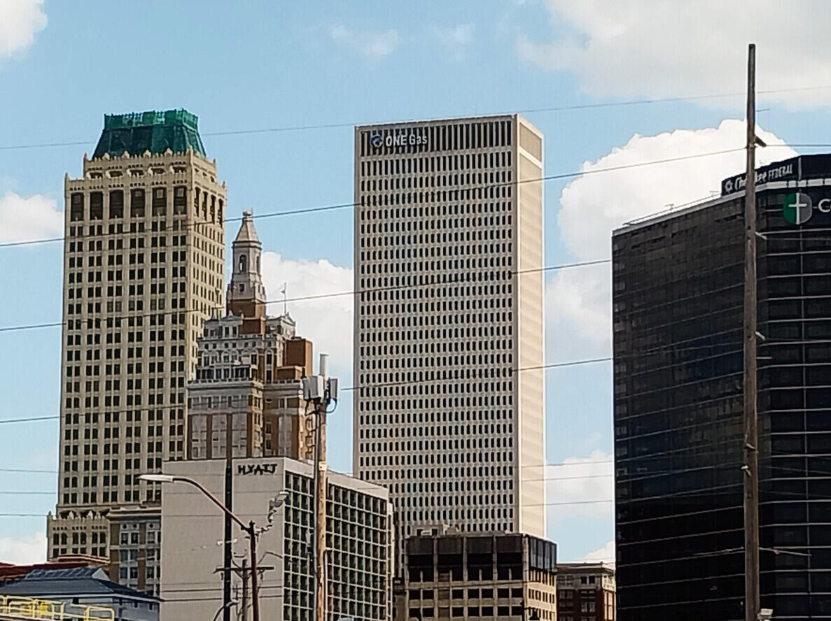 Tulsa skyline. Upper Level Bookkeeping offers bookkeeping to Tulsa and Bartlesville, and all 50 states.